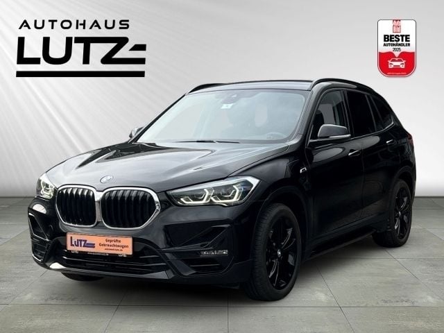 Schwarz ii Gebraucht 2022 BMW X1 Sport Line SUV | 28.930 € (Fairer Preis) - Bild 1/4