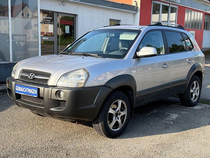 Silber Gebraucht 2006 Hyundai Tucson GLS SUV | 3.950 € (Fairer Preis) - Bild 1/4