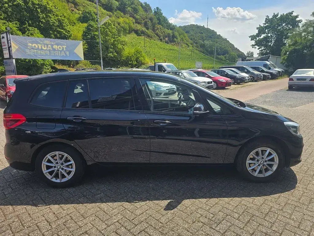 Gebraucht BMW 218 Gran Tourer Advantage 150 PS (110 kW) 2016 Schwarz Van / Kleinbus