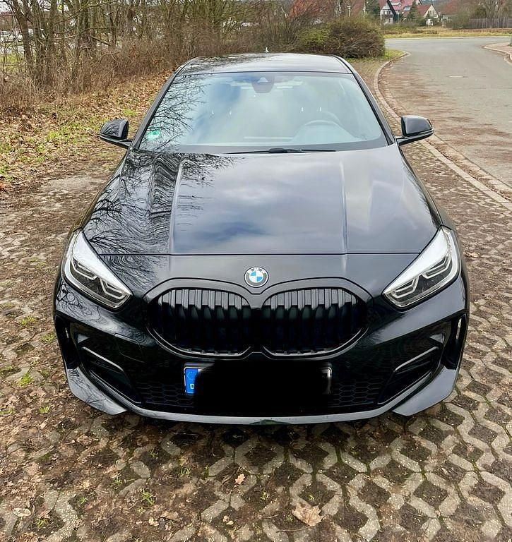 Gebraucht BMW 118 M Sport 150 PS (110 kW) 2022 Schwarz Kleinwagen