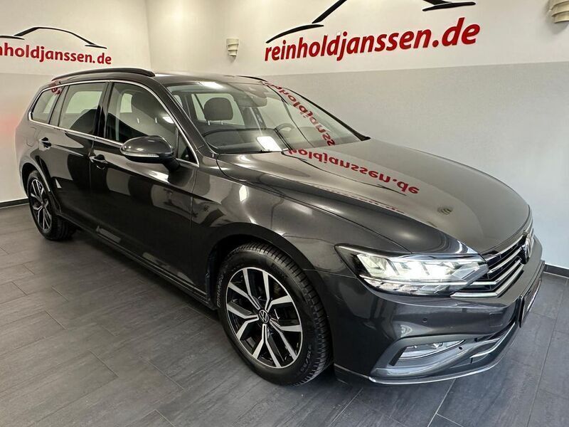 Grau Gebraucht 2023 VW Passat Kombi | 25.990 € (Etwas zu teuer) - Bild 1/4
