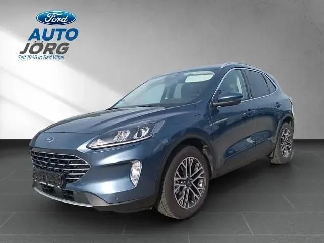 Chromablau metallic Gebraucht 2021 Ford Kuga Titanium SUV | 20.491 € (Superpreis) - Bild 1/4
