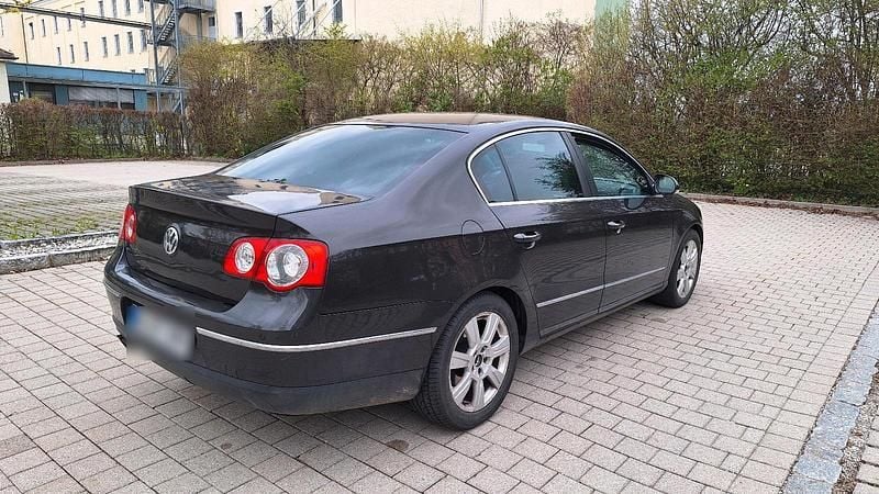 Gebraucht VW Passat 150 PS (110 kW) 2006 Braun Limousine