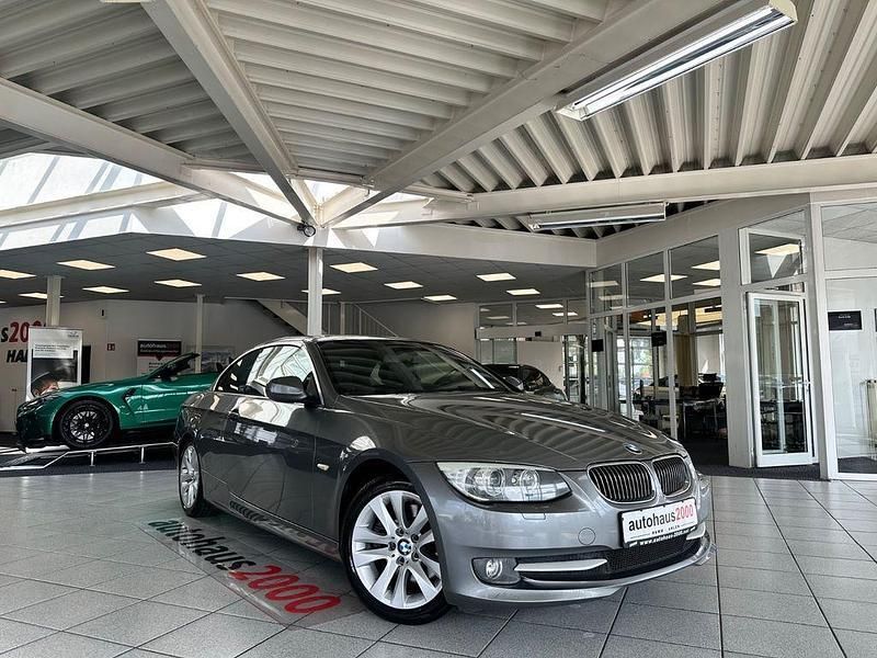 Grau Gebraucht 2011 BMW 325 Cabriolet Comfort Edition Cabrio | 11.950 € (Guter Preis) - Bild 1/4