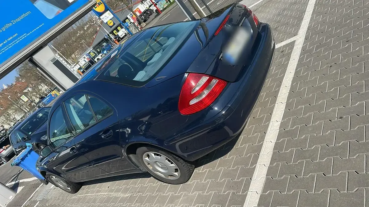 Gebraucht Mercedes E240 177 PS (130 kW) 2004 Limousine