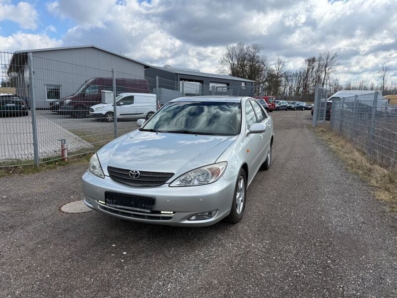 Gebraucht Toyota Camry Executive 186 PS (136 kW) 2003 Silber Limousine