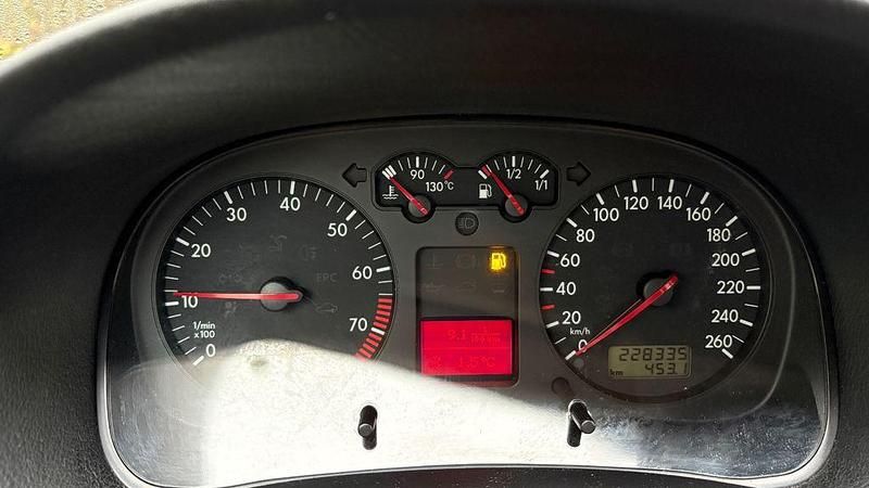 Gebraucht VW Golf IV GT 116 PS (85 kW) 2003 Schwarz Limousine