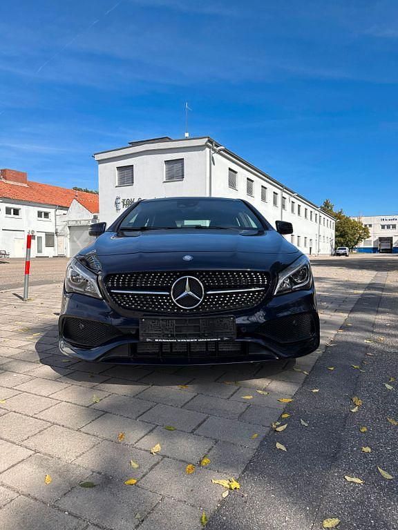 Gebraucht 2017 Mercedes CLA250 Shooting Brake Kombi | 17.950 € (Guter Preis) - Bild 1/4