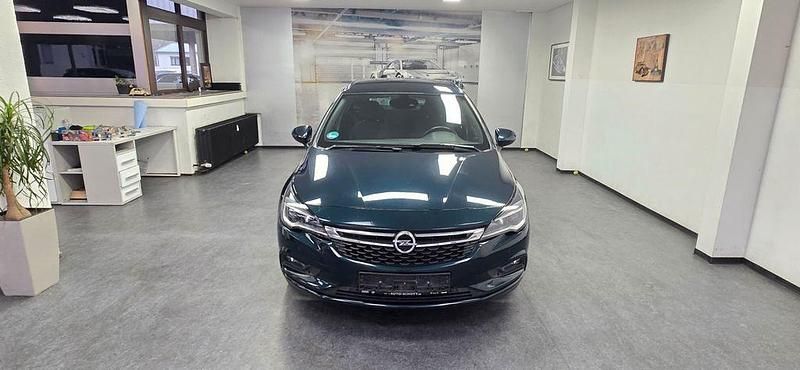 Gebraucht Opel Astra Dynamic 136 PS (100 kW) 2016 Grün Kombi
