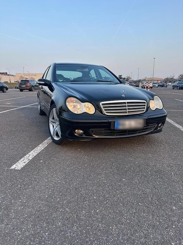 Gebraucht Mercedes C220 150 PS (110 kW) 2006 Schwarz Limousine