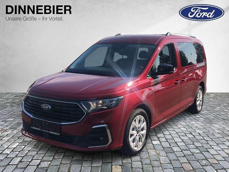 Gebraucht Ford Tourneo Titanium 122 PS (89 kW) 2024 Maple red met Kombi