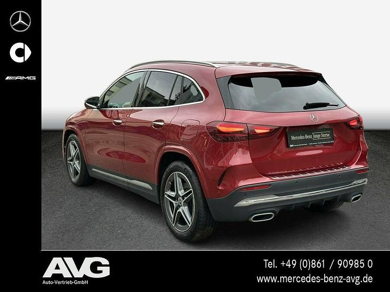 Gebraucht Mercedes GLA220 Advanced Plus 190 PS (139 kW) 2025 Manufaktur lack manufaktur pat SUV