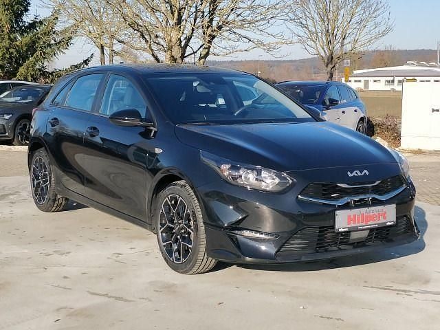 Gebraucht Kia Ceed Edition 7 120 PS (88 kW) 2023 (1k) zilinaschwarz met. (metallic) Kleinwagen