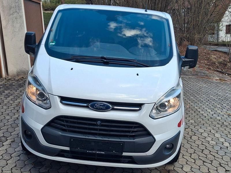Gebraucht Ford Transit Custom Trend 155 PS (114 kW) 2017 Weiß Van / Kleinbus