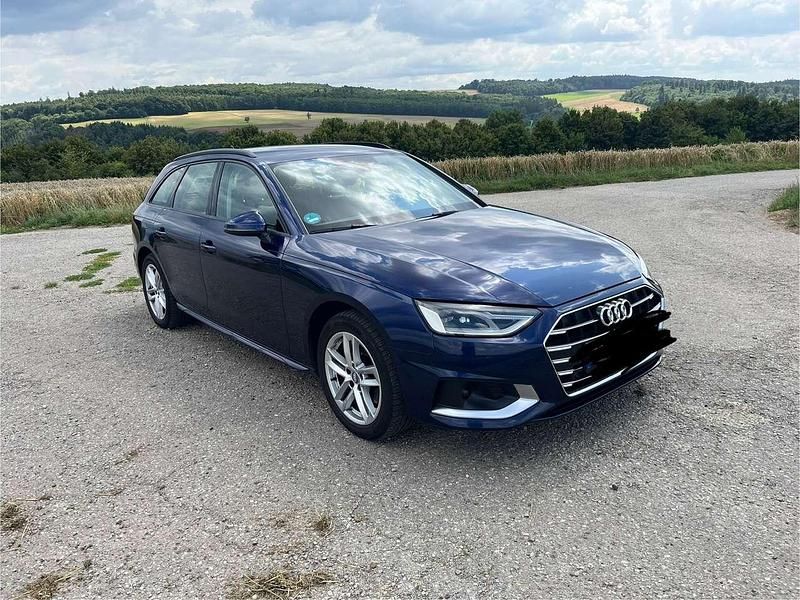Blau Gebraucht 2020 Audi A4 Advanced Kombi | 14.490 € (Superpreis) - Bild 1/4