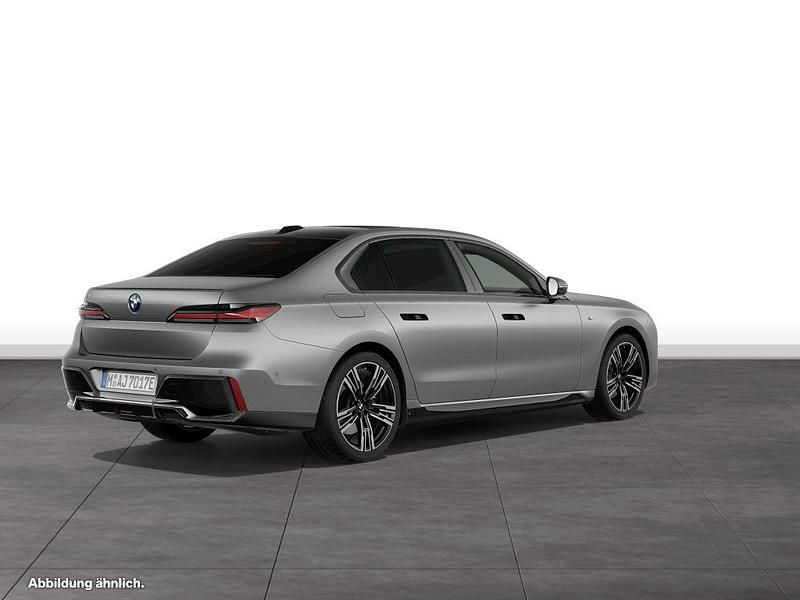 Gebraucht BMW i7 M Sport 400 kW (544 PS) 2025 Grau Limousine