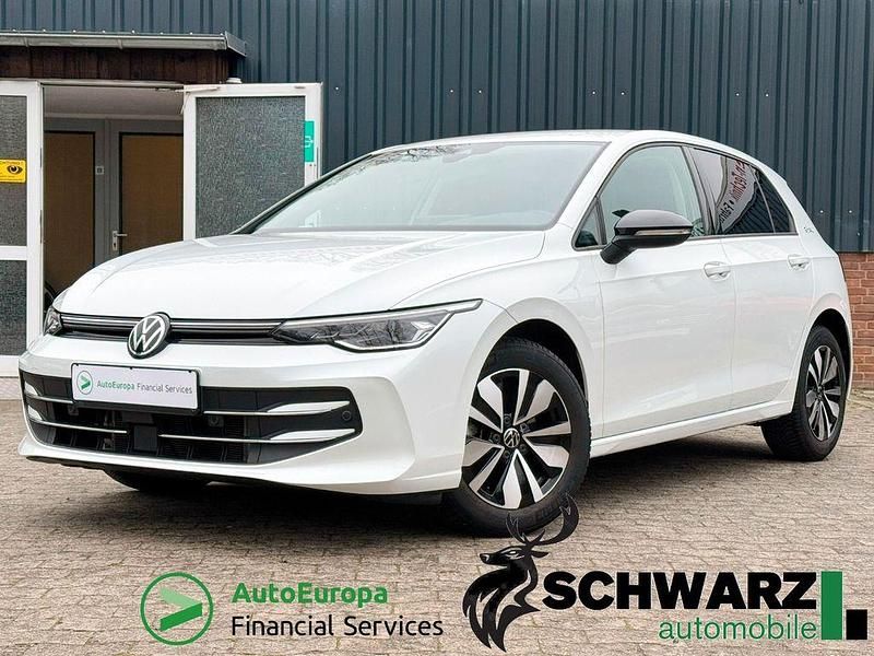 Weiß Gebraucht 2025 VW Golf Goal Limousine | 27.570 € (Guter Preis) - Bild 1/4