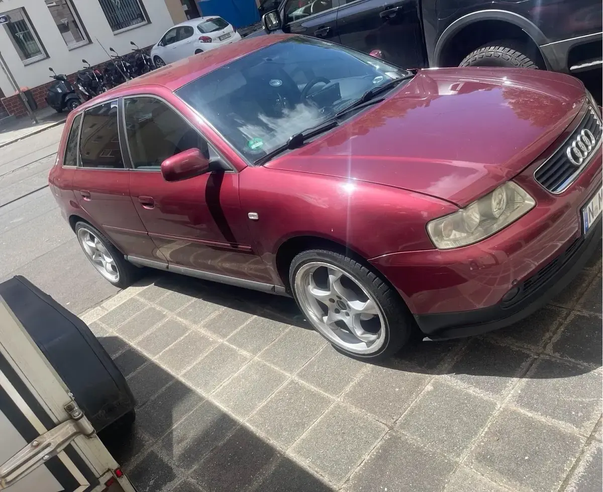 Gebraucht Audi A3 124 PS (91 kW) 2003 Rot Kleinwagen