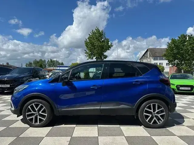 Second-hand Renault Captur Version S 150 CP (110 kW) 2018 Albastru SUV
