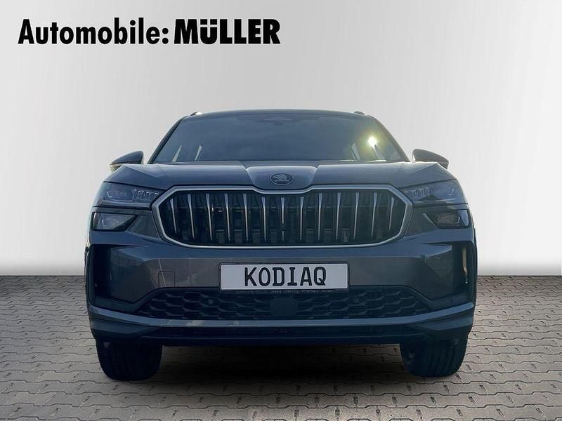 Neu Skoda Kodiaq Selection 150 PS (110 kW) 2025 Grau SUV