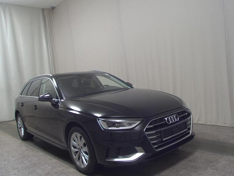 Gebraucht Audi A4 Advanced 204 PS (150 kW) 2023 Schwarz Kombi