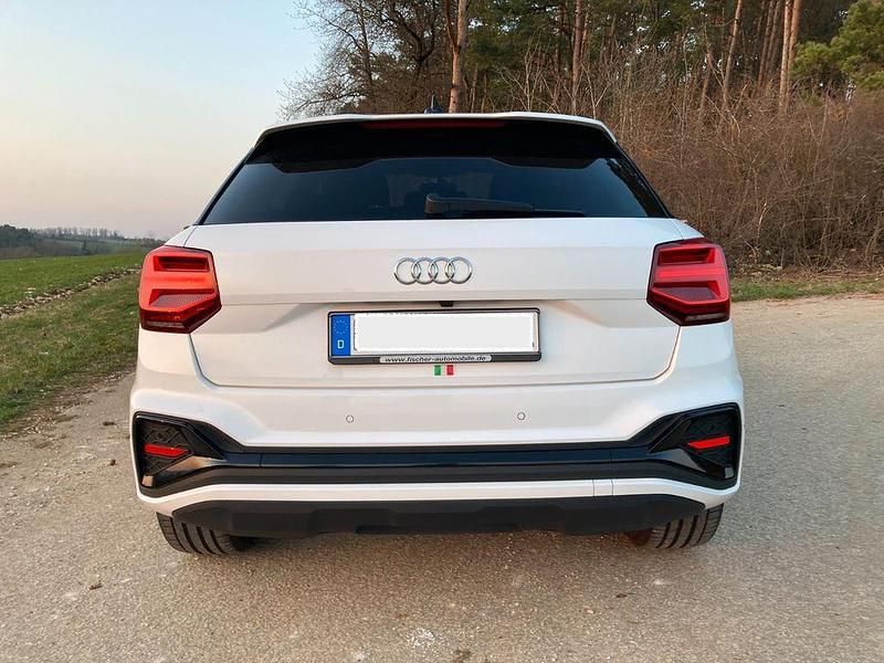 Gebraucht Audi Q2 S-Line 150 PS (110 kW) 2021 Weiß SUV