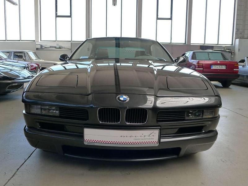 Gebraucht BMW 850 381 PS (280 kW) 1993 Brillant schwarz Coupé
