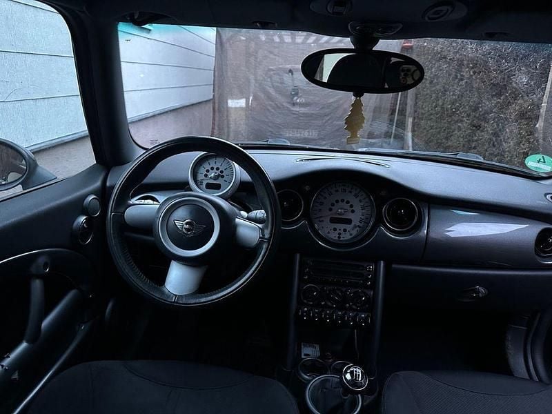 Gebraucht Mini ONE 90 PS (66 kW) 2005 Schwarz Kleinwagen