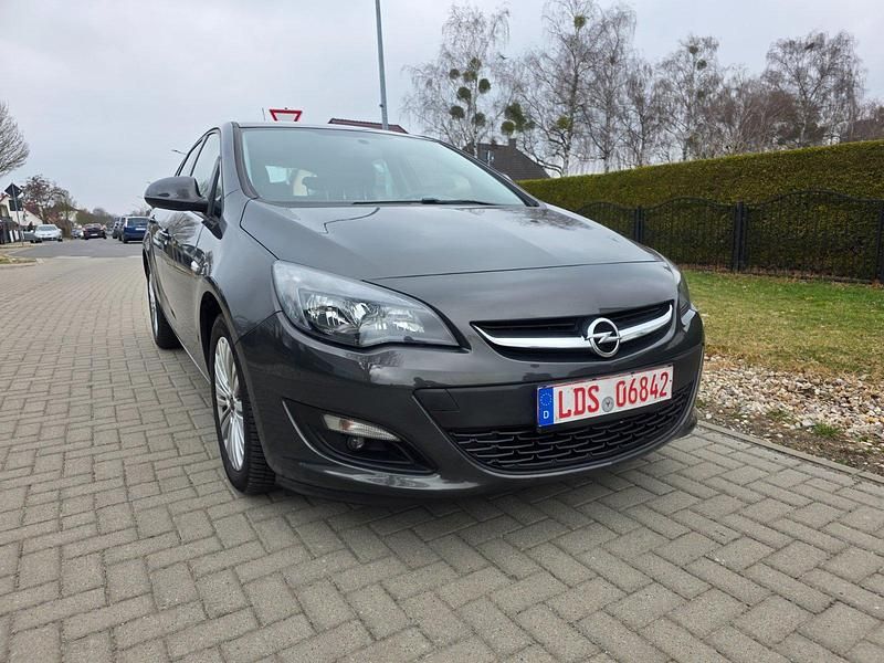 Gebraucht Opel Astra 110 PS (80 kW) 2017 Grau Limousine
