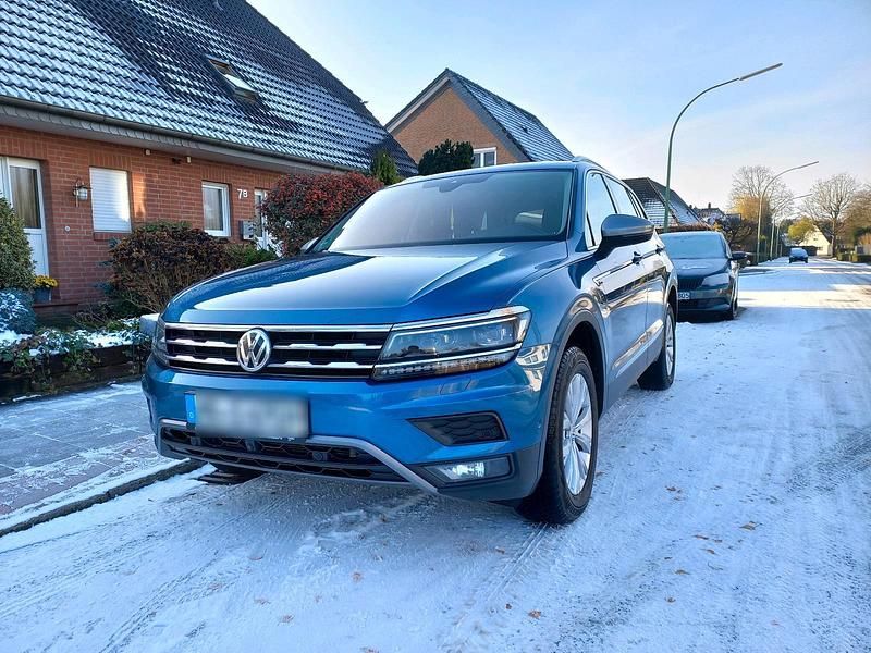 Blau Gebraucht 2020 VW Tiguan Allspace SUV | 29.999 € (Fairer Preis) - Bild 1/4