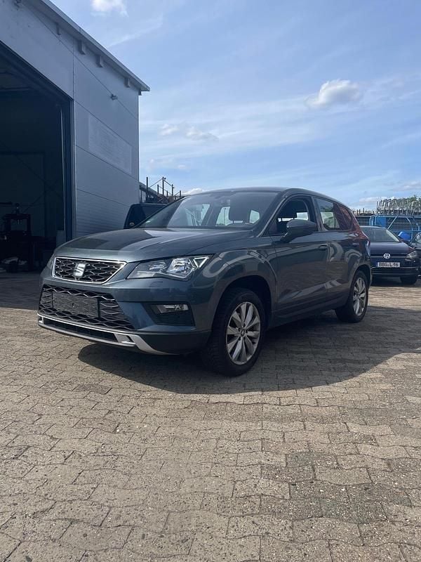 Andere außenfarben Gebraucht 2017 Seat Ateca SUV | 12.500 € (Superpreis) - Bild 1/4