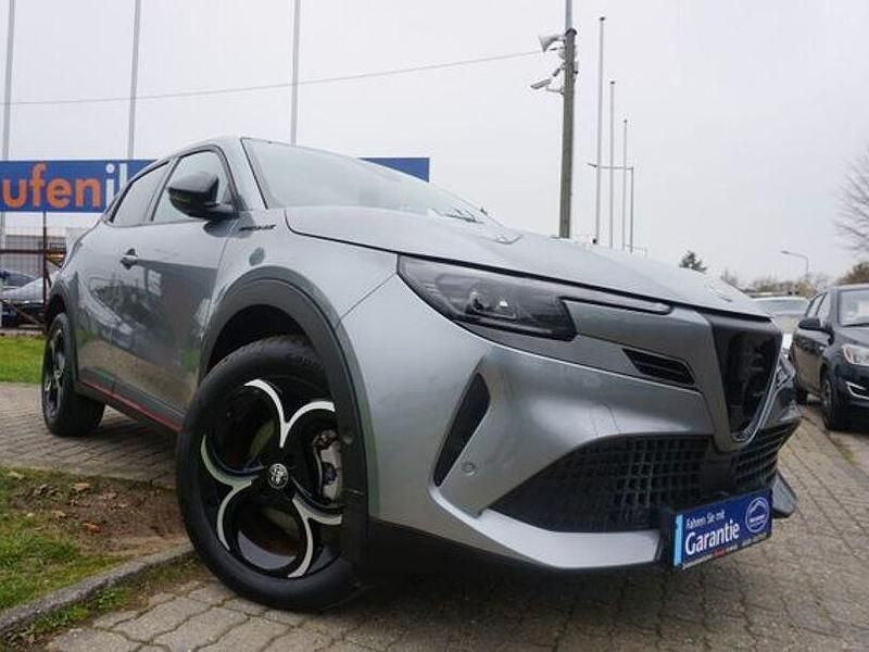 Gebraucht Alfa Romeo Junior 136 PS (100 kW) 2025 Grau SUV