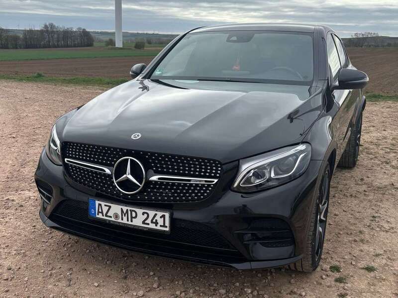 Schwarz Gebraucht 2019 Mercedes GLC43 AMG AMG SUV | 42.500 € (Guter Preis) - Bild 1/4
