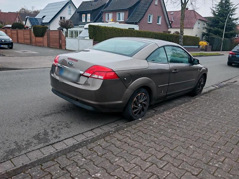 Gebraucht Ford Focus Cabriolet 101 PS (74 kW) 2008 Gold Cabrio
