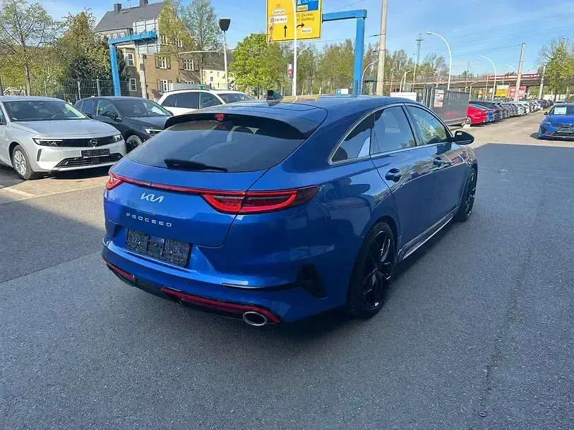 Używany Kia ProCeed GT 204 KM (150 kW) 2023 Niebieski Kombi
