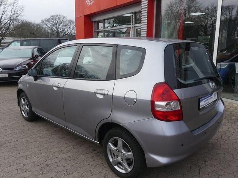 Gebraucht Honda Jazz 77 PS (56 kW) 2008 Silber Kleinwagen