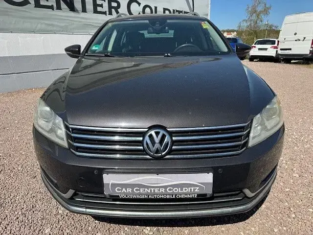 Gebraucht VW Passat 140 PS (102 kW) 2011 Kombi