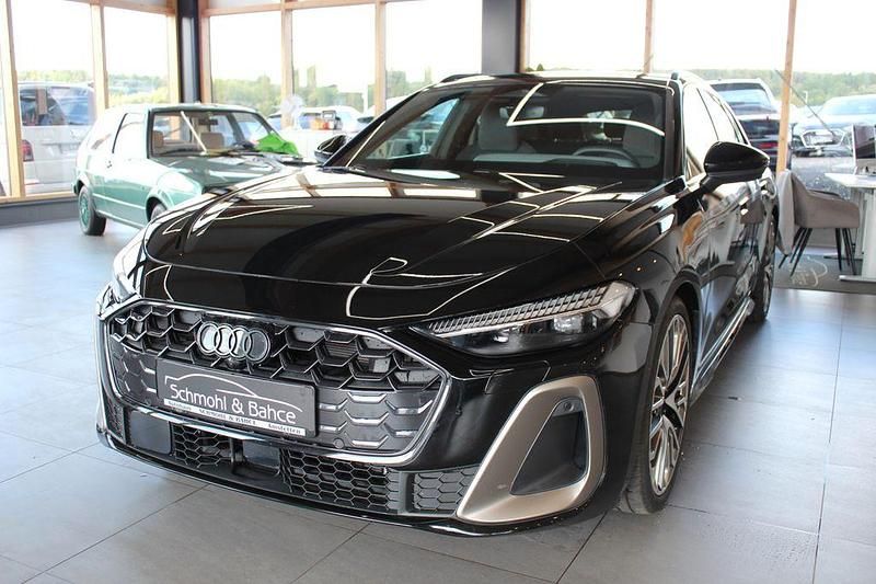 Mythosschwarz Gebraucht 2024 Audi A5 Edition .1 Coupé | 54.990 € (Superpreis) - Bild 1/4