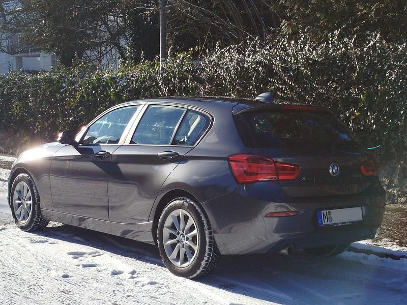 Gebraucht BMW 118 150 PS (110 kW) 2016 Grau Kleinwagen