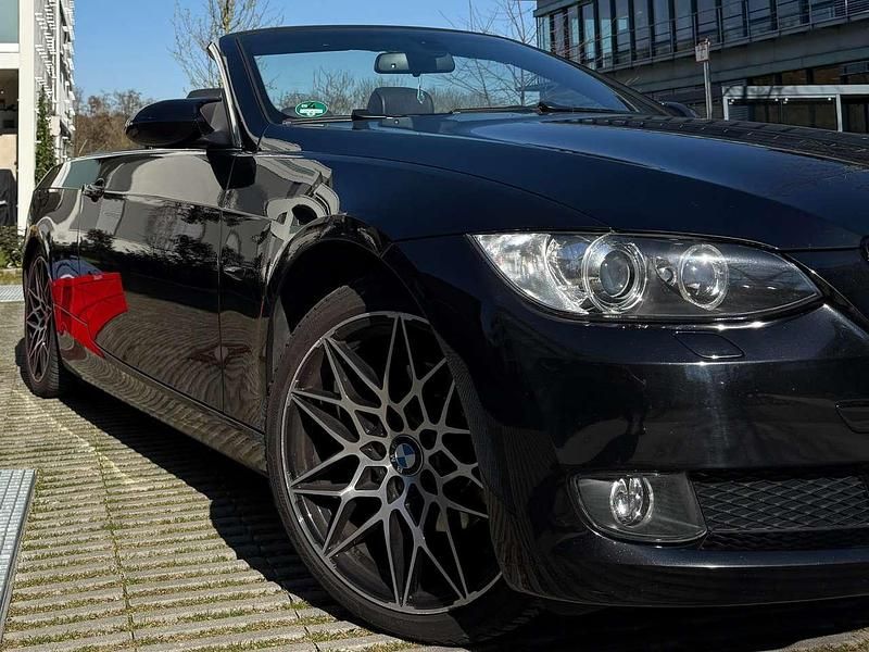 Schwarz Gebraucht 2008 BMW 320 Cabriolet Cabrio | 11.500 € (Teuer) - Bild 1/4