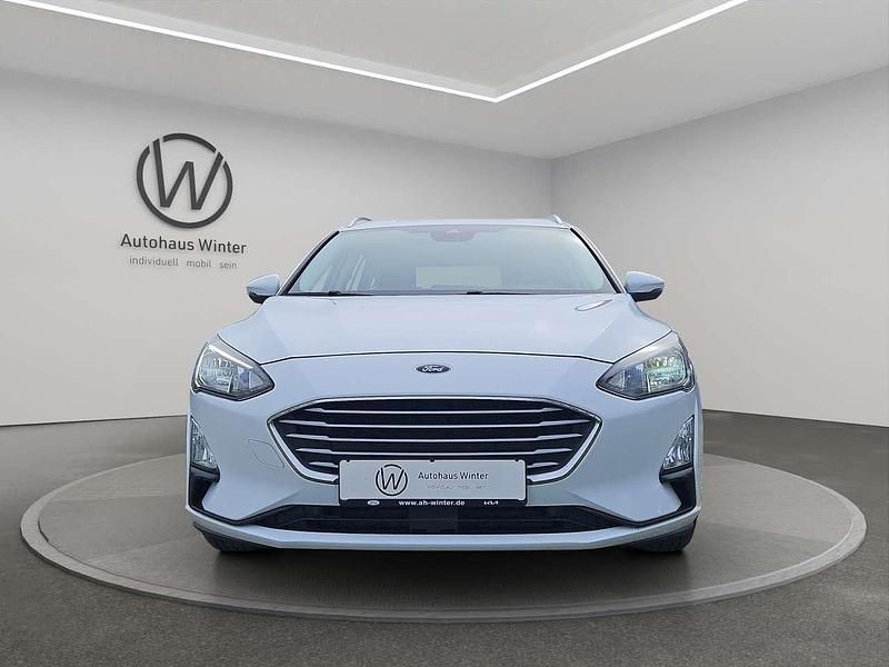 Gebraucht Ford Focus Cool & Connect 95 PS (69 kW) 2020 Weiß Kombi