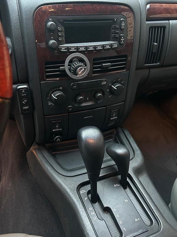 Gebraucht Jeep Grand Cherokee 163 PS (119 kW) 2004 Schwarz SUV