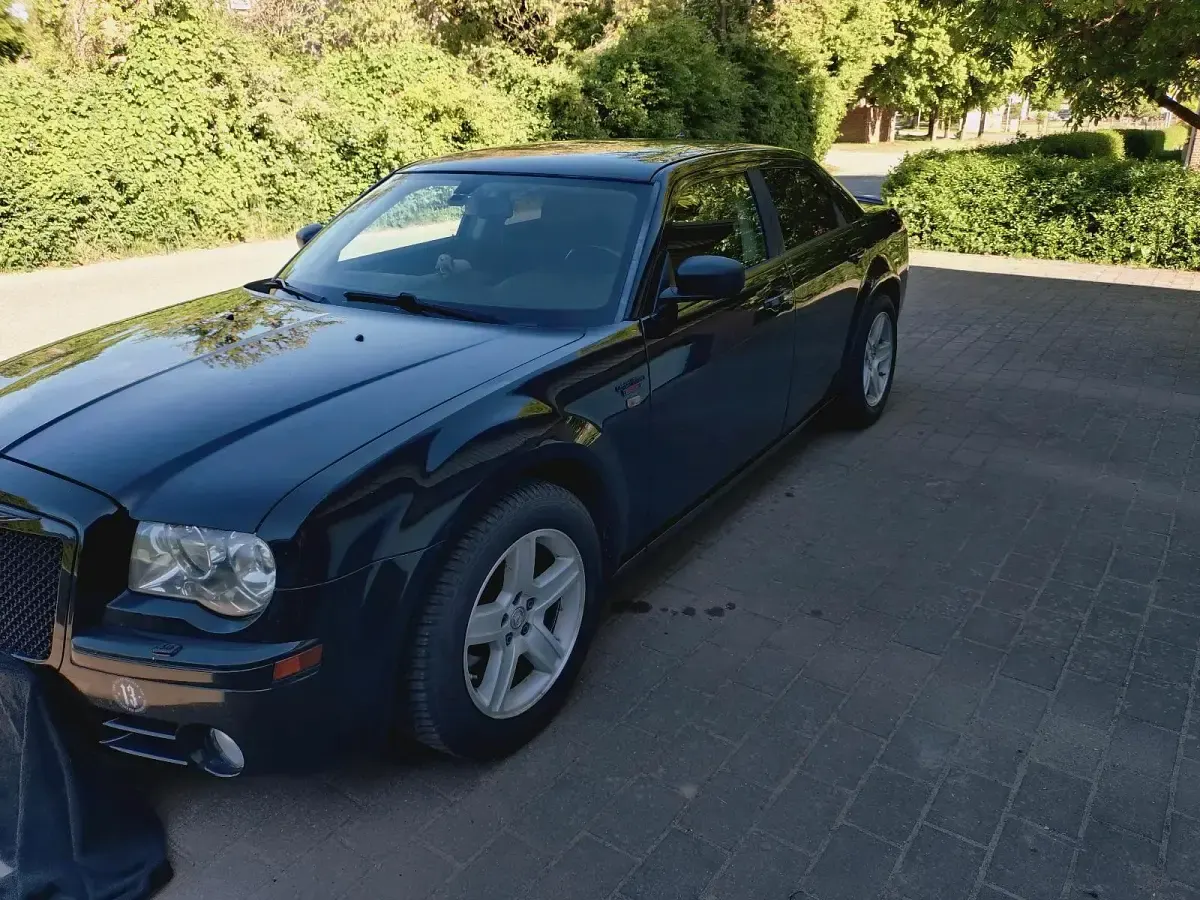 Gebraucht Chrysler 300C 260 PS (191 kW) 2009 Schwarz Limousine