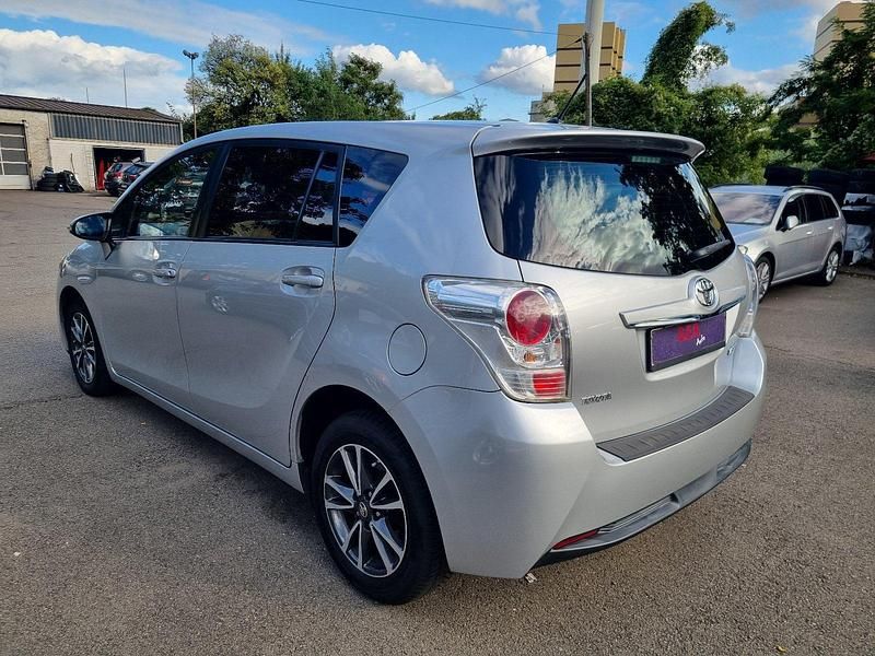 Gebraucht Toyota Verso 110 PS (80 kW) 2015 Beige Van / Kleinbus