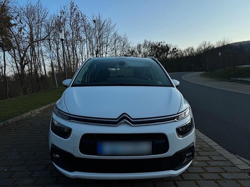 Gebraucht Citroën C4 SpaceTourer PureTech 131 PS (96 kW) 2019 Weiß Van / Kleinbus