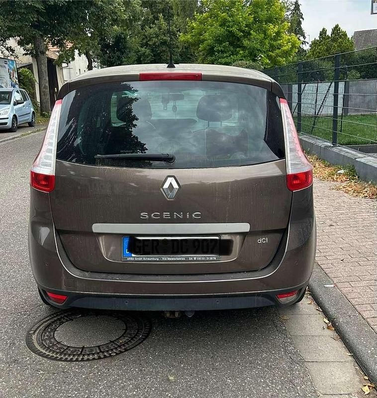 Gebraucht 2009 Renault Scénic Avantage Van / Kleinbus | 3.900 € (Fairer Preis) - Bild 1/4