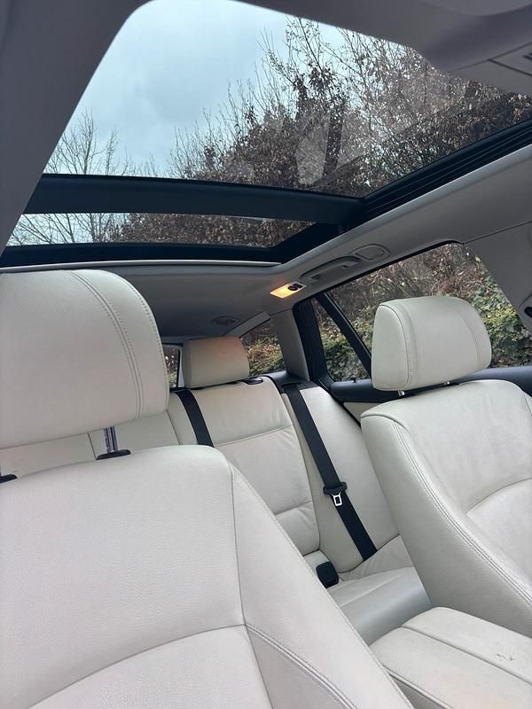 Gebraucht BMW 325 218 PS (160 kW) 2008 Schwarz Kombi