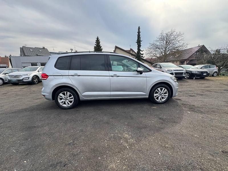 Gebraucht VW Touran 150 PS (110 kW) 2021 Grau Van / Kleinbus