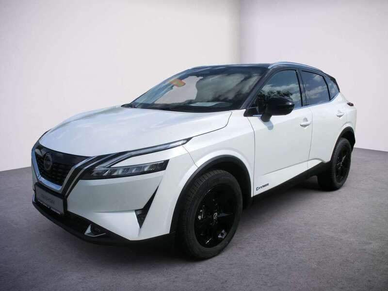 Pearl white / black Gebraucht 2024 Nissan Qashqai Black Edition SUV | 29.990 € (Superpreis) - Bild 1/4