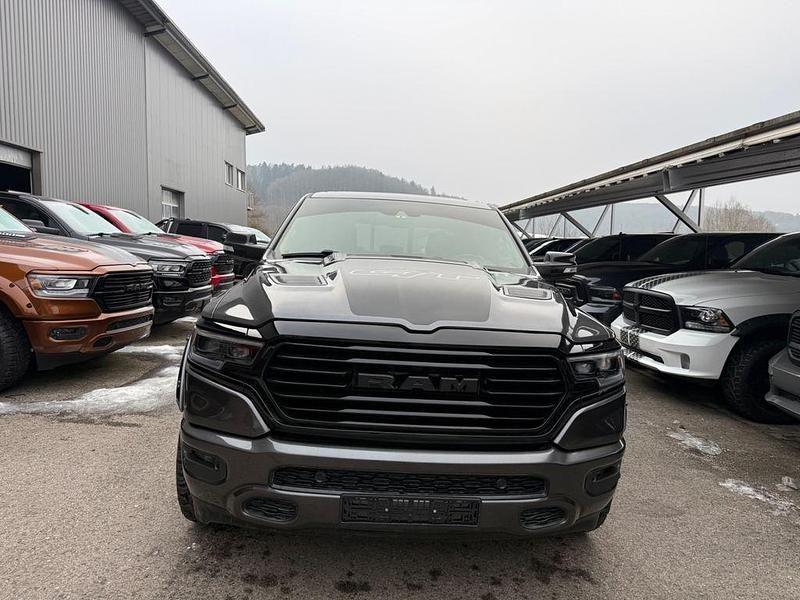 Usata Dodge Ram 401 CV (294 kW) 2022 Grigio Pick-up